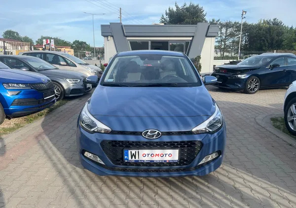 hyundai mazowieckie Hyundai i20 cena 43900 przebieg: 71000, rok produkcji 2018 z Warszawa